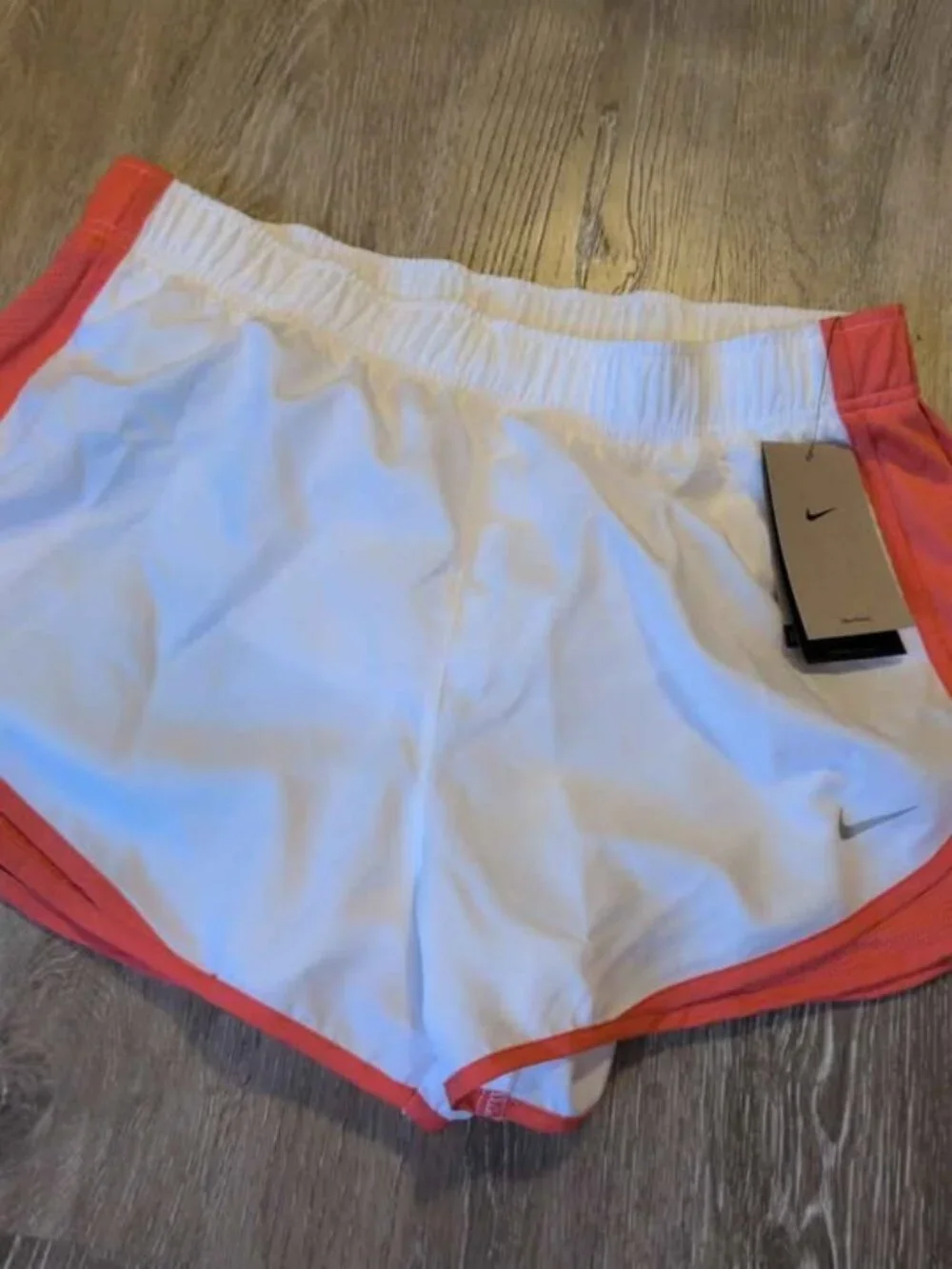 Nike Women's Large Tempo DRI-FIT Running Shorts size large new